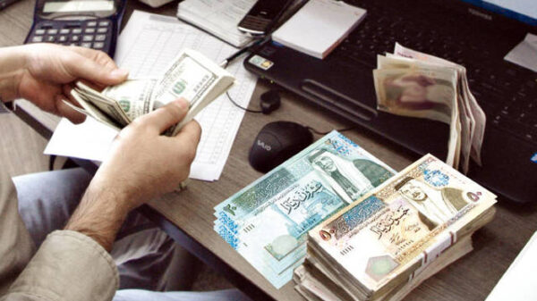 After complaints of currency shortage, the Palestine's Monetary pumped more Jordanian dinars into the local market.