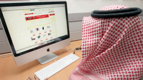 توقعات بإيرادات قياسية لقطاع التجارة الإلكترونية في الإمارات