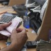 الليرة السورية تواصل مسلسل الانهيار
