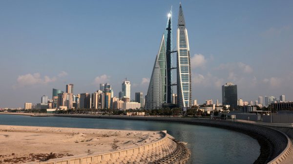 تحويلات العمالة الأجنبية في البحرين تنخفض في 2021