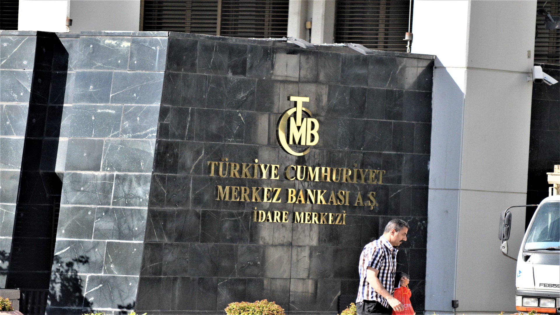أردوغان يعين كافجي أوغلو محافظا للبنك المركزي