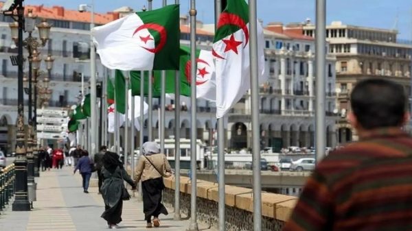 غلاء المعيشة يتسع في الجزائر مع ارتفاع كبير على الأسعار