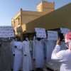 عشرات المحتجين العمانيين