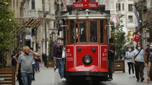 سوق العملات الرقمية يزدهر في تركيا بدعم من ارتفاع التضخم