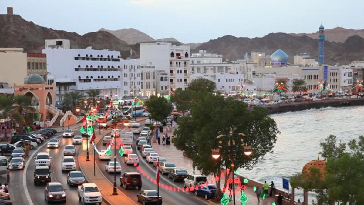سلطنة عمان تخطط لإطلاق 8 مشاريع للطاقة المتجددة