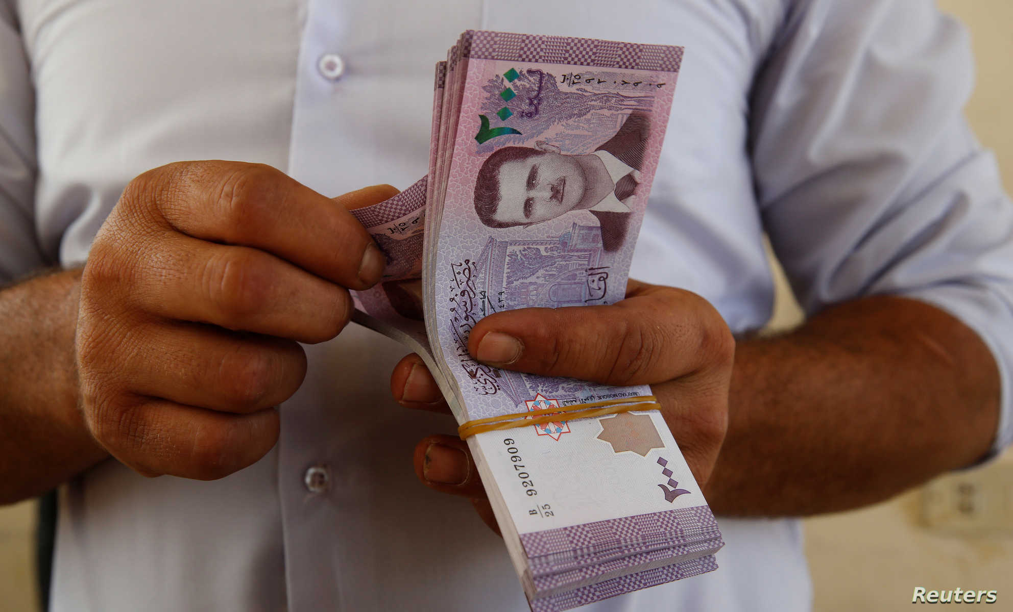 سوريا تطلق خطة إصلاح مصرفي شاملة عملة جديدة وحذف صفرين
