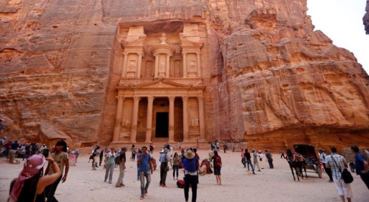 Tourism revenues in Jordan