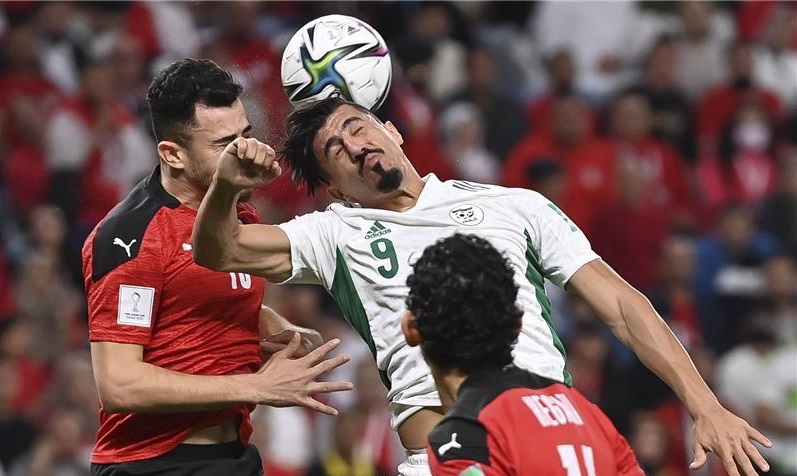 التعادل يحسم موقعة مصر والجزائر في كأس العرب
