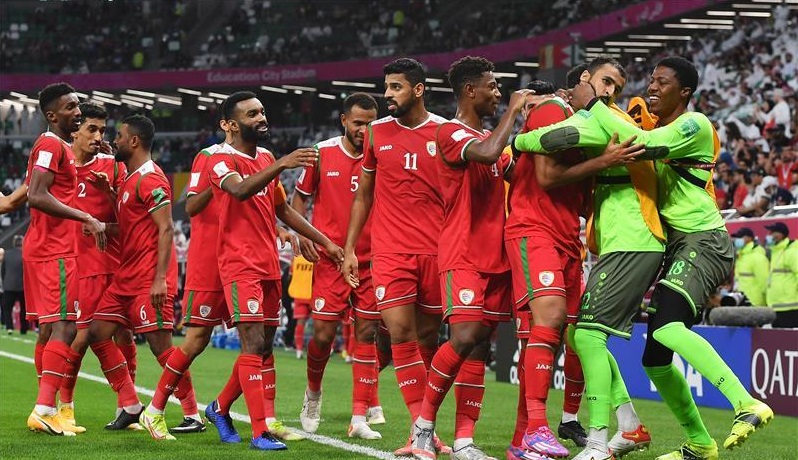 عمان ترافق قطر للدور ربع النهائي بكأس العرب