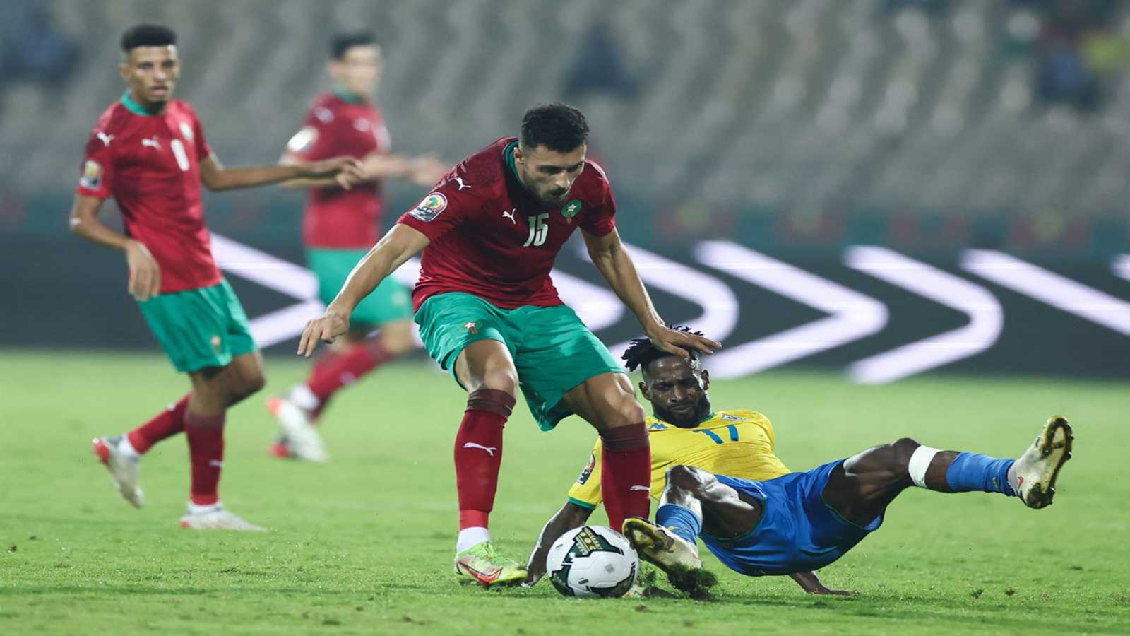 المنتخب المغربي يقتنص صدارة المجموعة بتعادل صعب أمام الجابون
