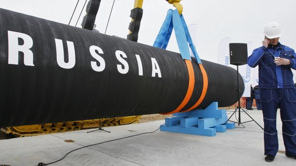 أسعار النفط ترتفع بعد حديث أوروبا عن عقوبات على النفط الروسي
