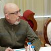 وزير الدفاع الأوكراني ضع اقتصاد البلاد في حالة حرب