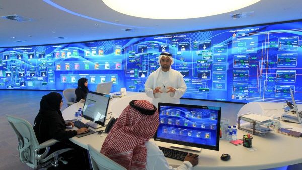 الإمارات تتقدم في حلول أنظمة التكنولوجيا المالية