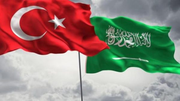السعودية وتركيا تبحثان التعاون الاقتصادي وزيارة مرتقبة لأردوغان