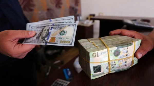 رفع الفائدة الأمريكية يصدم الدينار الليبي في ظل معاناة الاقتصاد