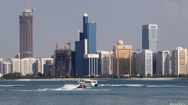 الطاقة المتجددة تكسو ثلاثة أرباع الشركات الإماراتية