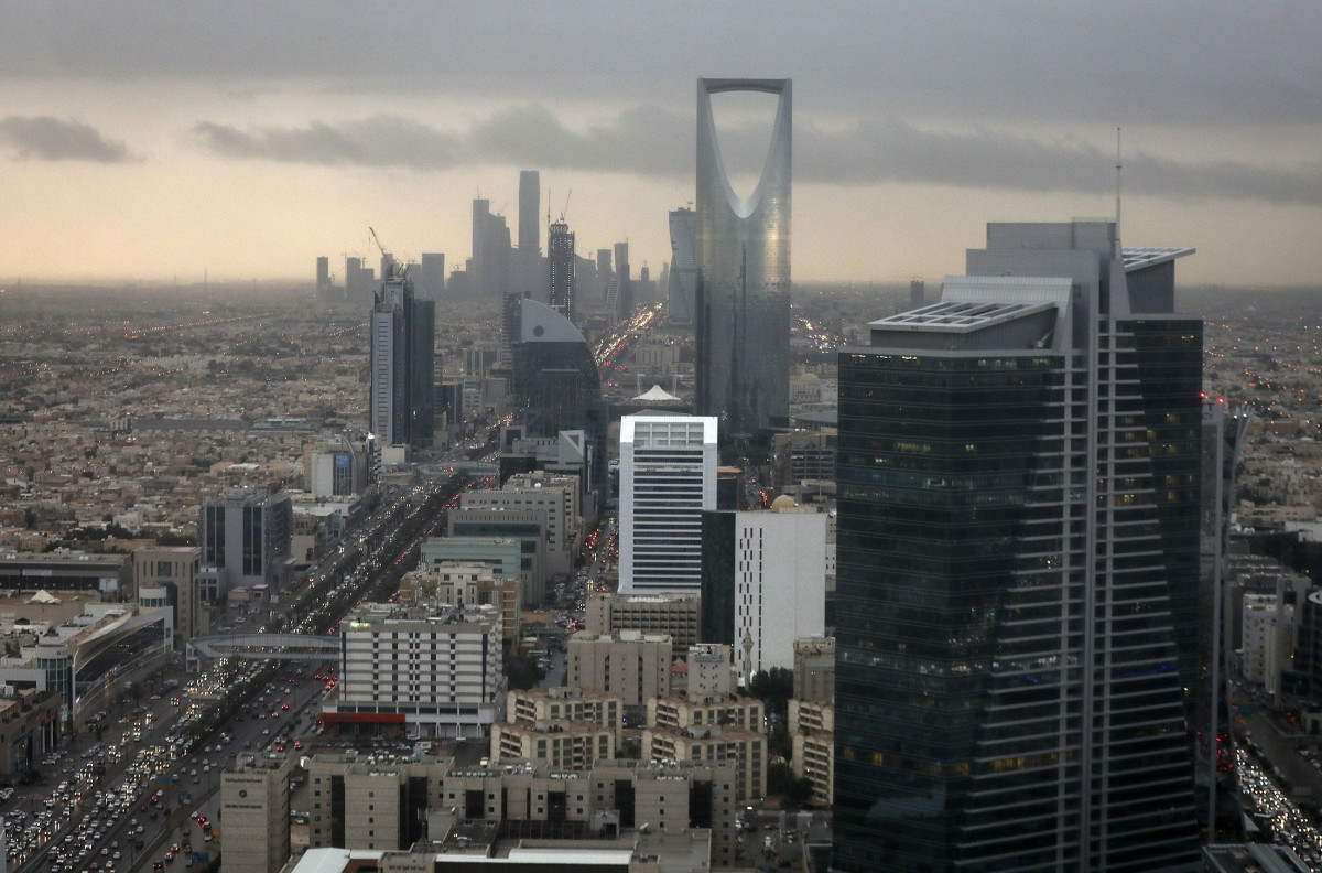 تسارع معدلات التوظيف بالاقتصاد السعودي غير النفطي