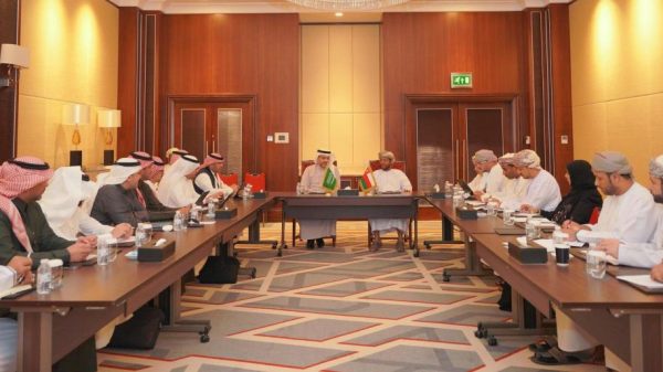 السعودية وسلطنة عمان تبحثان أوجه التعاون في القطاع الصناعي