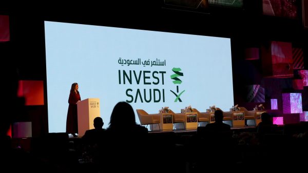 السعودية تعقد مباحثات لجذب الاستثمارات الكويتية إلى المملكة
