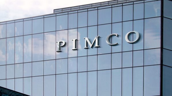 شركة بيمكو: الذهب لا يزال باهظ الثمن ومبالغ في سعره