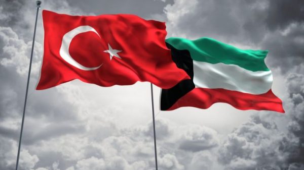 الكويت تجري مباحثات مع تركيا لتطوير العلاقات التجارية