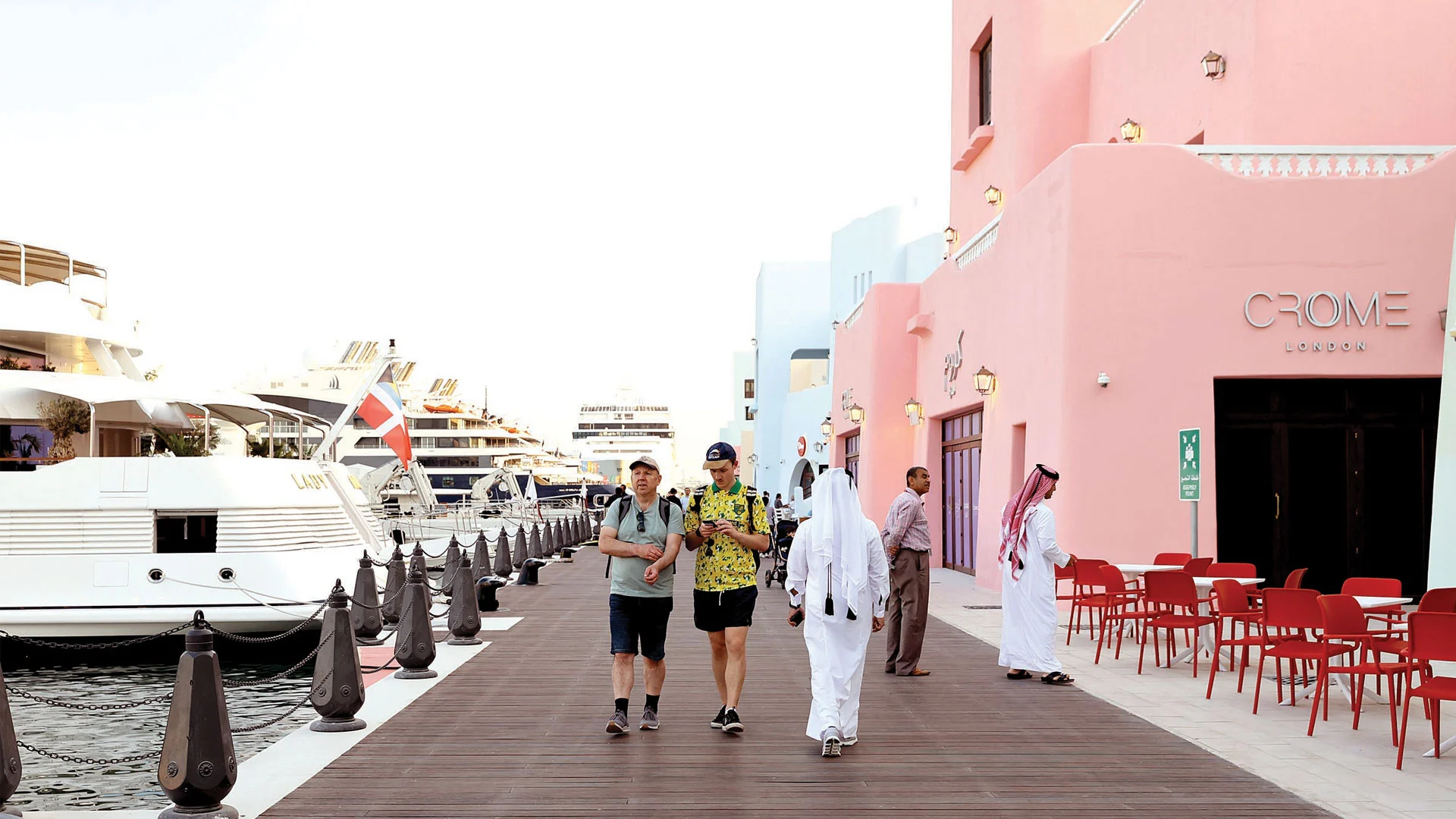 ميناء الدوحة توقع اتفاقيات تعاون مع شركات عالمية في اليخوت
