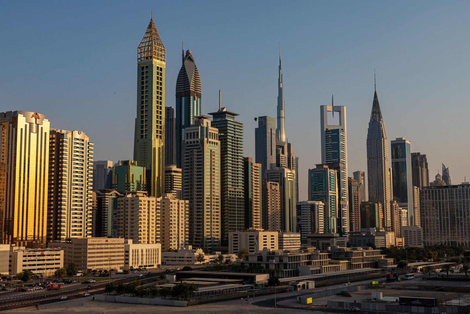 نمو القطاع الخاص غير النفطي في السعودية يتسارع خلال يونيو
