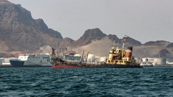 الموانئ النفطية