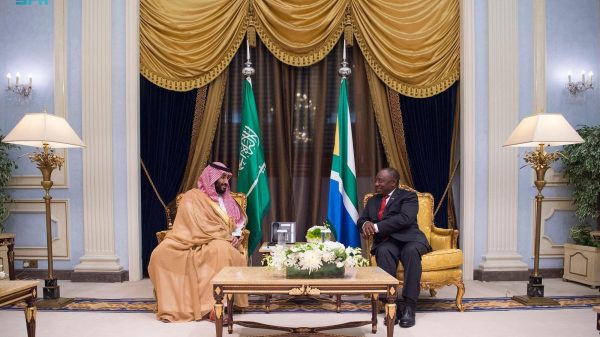 السعودية توسع نفوذها الاقتصادي في جنوب أفريقيا عبر استثمارات مليارية