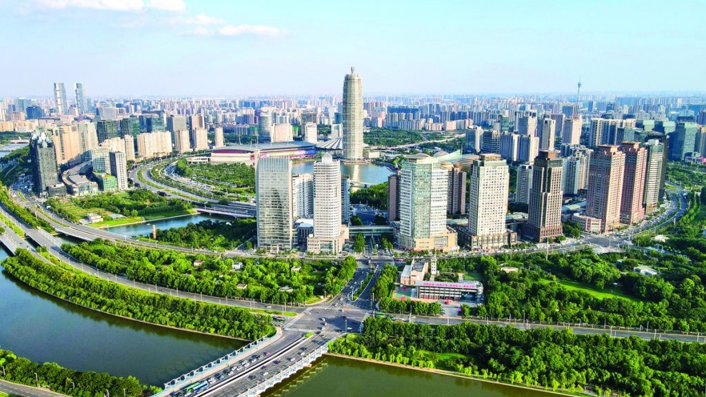 قطر تتجه لتعزيز استثماراتها بغرب الصين ضمن استراتيجية تنويع الدخل